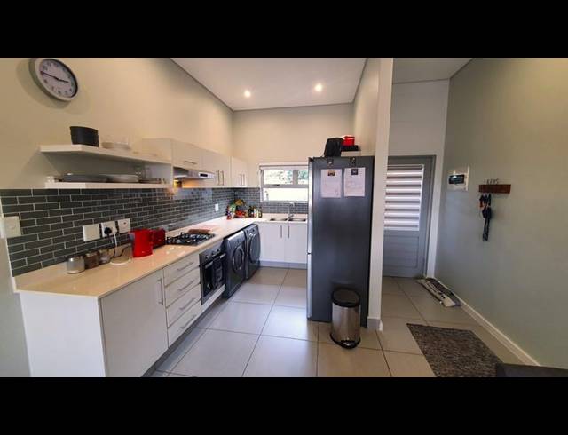 3 BEDROOM APARTMENT FOR SALE IN SIMBITHI ECO ESTATE